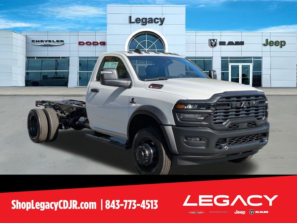2026 RAM Ram 4500 Chassis Cab RAM 4500 TRADESMAN CHASSIS REGULAR CAB 4X4 84' CA in Bright White Clear-Coat Exterior Paint — front...